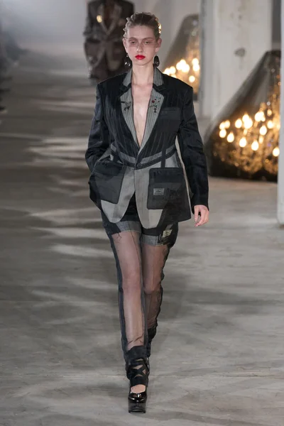 Look 2